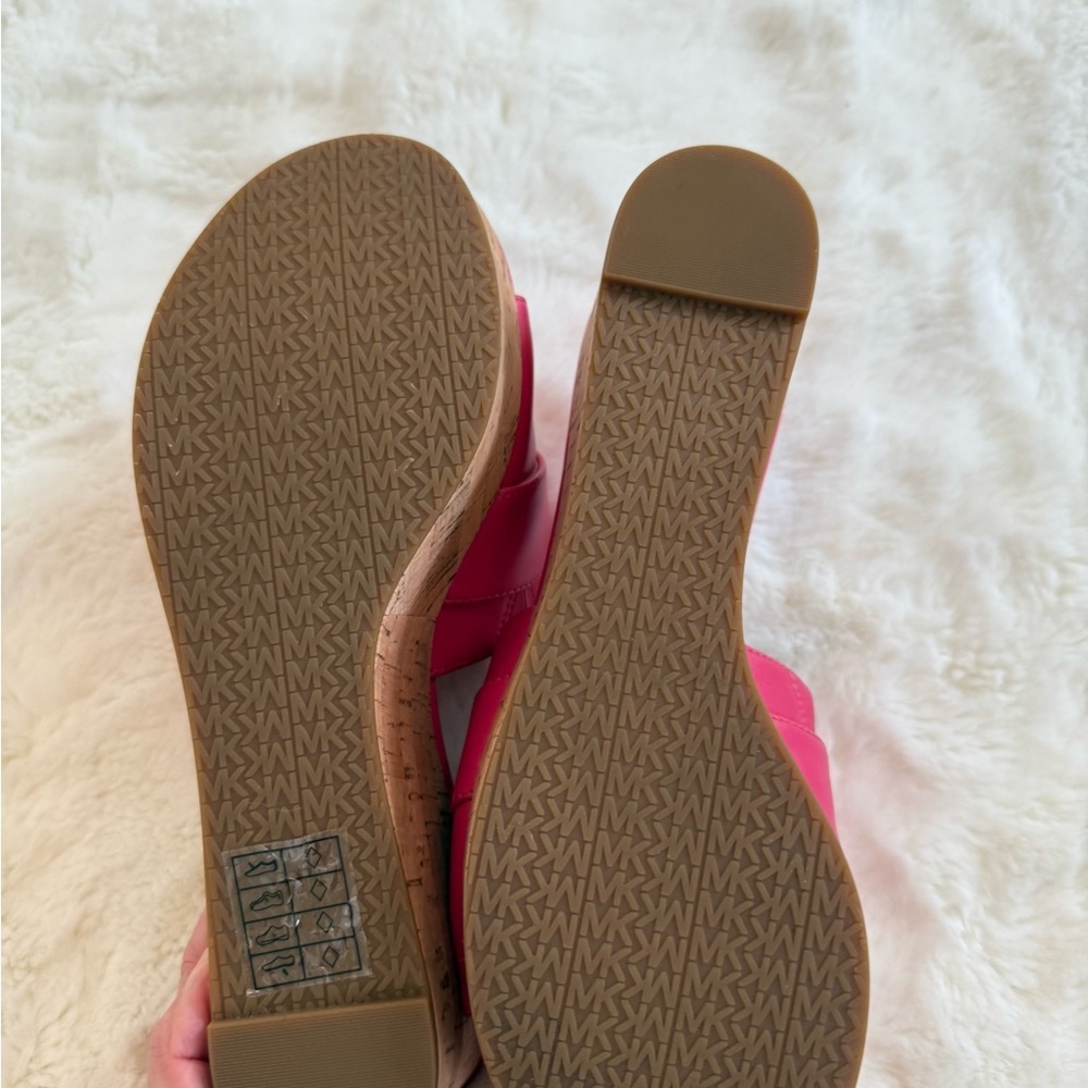 MICHAEL KORS Wedge Slides Fuchsia Pink Gold MK Logo Cork Size 8 - Picture 7 of 10